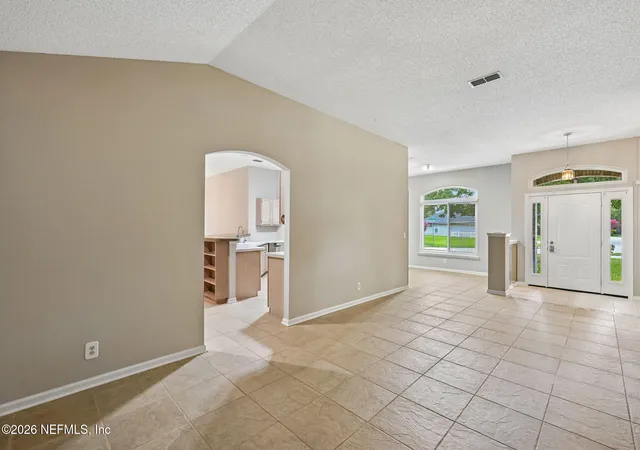 4th image of 12306 Forest Gate Dr S, Jacksonville, FL 32246 | MLS# 2153931