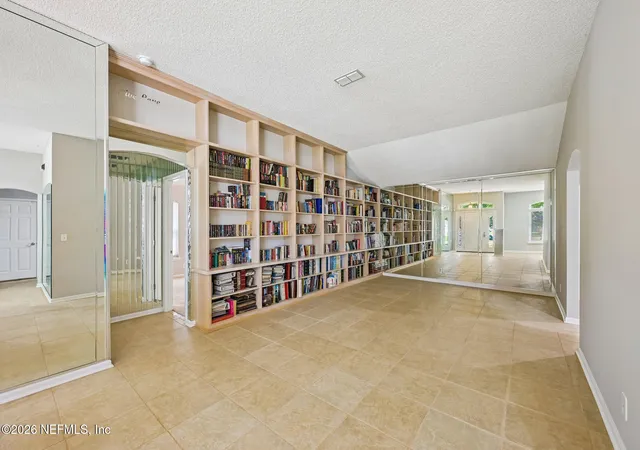 5th image of 12306 Forest Gate Dr S, Jacksonville, FL 32246 | MLS# 2153931