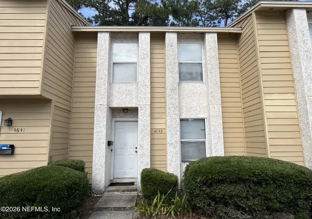 Photo 3 of Sale Pending at 4643 Barnes Rd, Jacksonville, FL 32207 | MLS# 2153935 | Listing updated on 2026-09-18