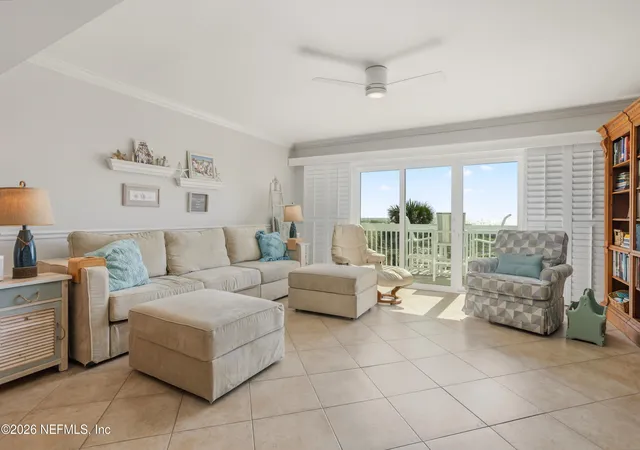 Listing Photo 5 - Condo for sale in building located at 1701 1St St N, Jacksonville Beach, FL 32250 - Unit #B-10