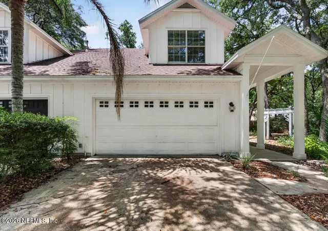 Photo 2 of Single family home for sale at 2019 Village Ln, Fernandina Beach, FL 32034 | MLS# 2152166 | Listing updated on 2026-08-24