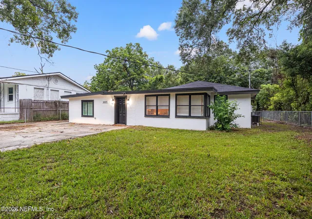 Photo 2 of Single family home for sale at 1623 St Clair St, Jacksonville, FL 32254 | MLS# 2154019 | Listing updated on 2026-09-28