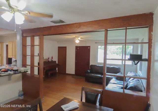 Photo 4 of Sale Pending at 2295 Lake Dr, Jacksonville, FL 32246 | MLS# 2155101 | Listing updated on 2026-10-06