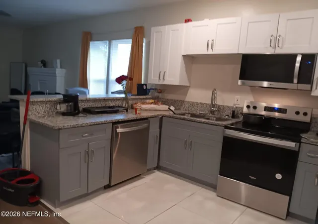 Photo 4 of Single family home for sale at 325 W 17th Street, Jacksonville, FL 32206 | MLS# 2152350 | Listing updated on 2026-07-14