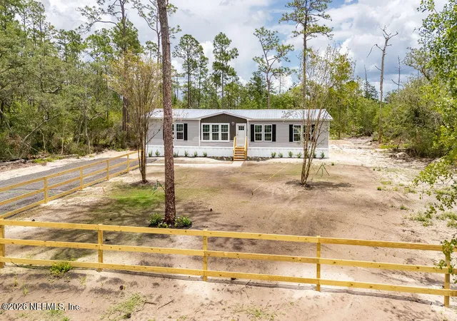 Photo 2 of Manufactured home for sale at 230 Redeye Rd, Florahome, FL 32140 | MLS# 2152505 | Listing updated on 2026-06-26