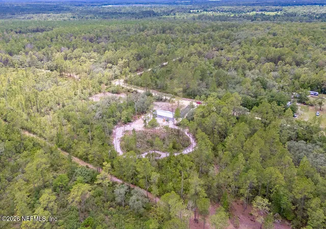 Photo 37 of Manufactured home for sale at 230 Redeye Rd, Florahome, FL 32140 | MLS# 2152505 | Listing updated on 2026-06-26