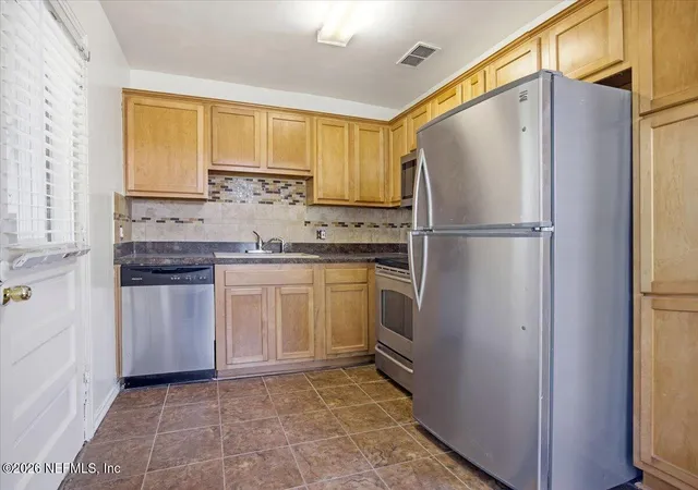 Photo 4 of Single family home for sale at 2432 Ellington Ave, Jacksonville, FL 32209 | MLS# 2152294 | Listing updated on 2026-09-25