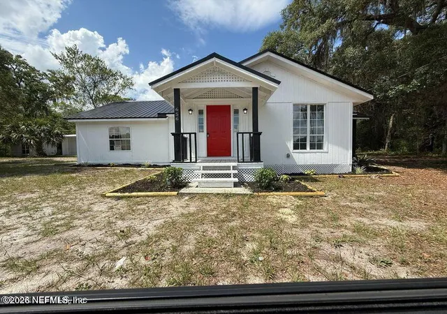 Photo 1 of Sale Pending at 656 State Rd 20, Palatka, FL 32177 | MLS# 2152289 | Listing updated on 2026-06-25