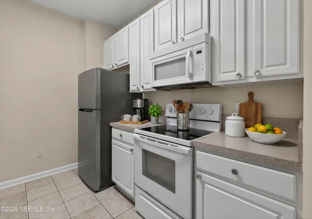 Photo 3 of Condo for sale at 7801 Point Meadows Dr #2101, Jacksonville, FL 32256 | MLS# 2152579 | Listing updated on 2026-06-26