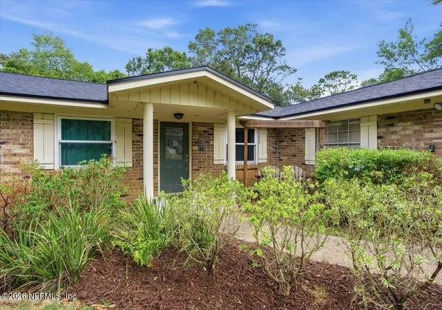 Photo 3 of Single family home for sale at 1564 Oak Ridge Dr W, Jacksonville, FL 32225 | MLS# 2154350 | Listing updated on 2026-09-23