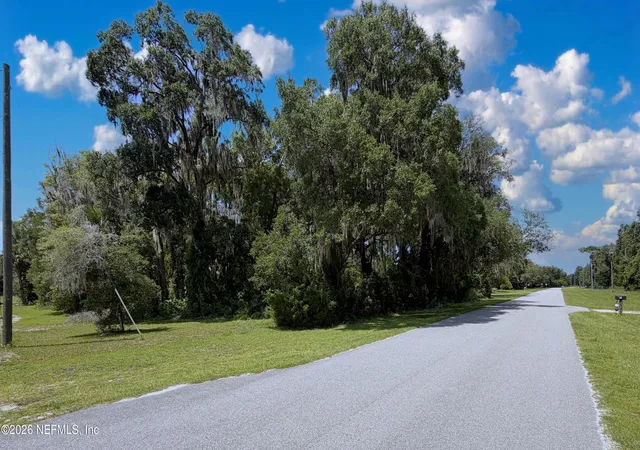 Photo 3 of Sale Pending at 112 St Johns Ave, Satsuma, FL 32189 | MLS# 2152426 | Listing updated on 2026-07-21