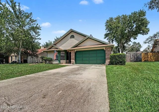 Homes for sale in Orange Park, FL | 593 Hewes Pl, Orange Park, FL 32073 | MLS# 2152713