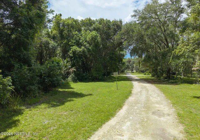 Photo 1 of Land for sale at 627 Walnut St, Welaka, FL 32193 | MLS# 2152464 | Listing updated on 2026-08-23