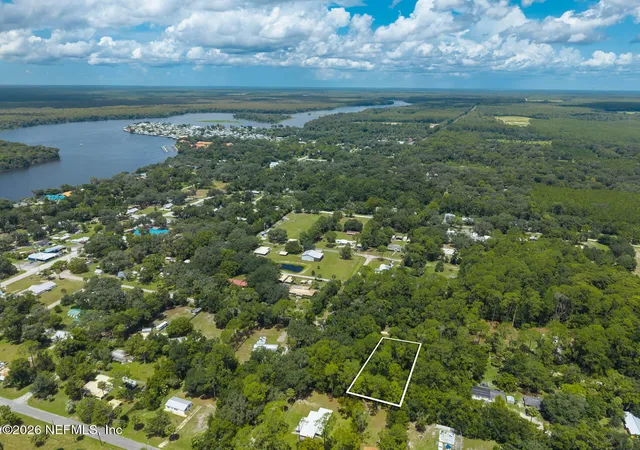 Photo 2 of Land for sale at 627 Walnut St, Welaka, FL 32193 | MLS# 2152464 | Listing updated on 2026-08-23