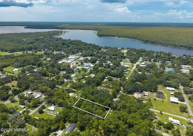 Photo 3 of Land for sale at 627 Walnut St, Welaka, FL 32193 | MLS# 2152464 | Listing updated on 2026-08-23
