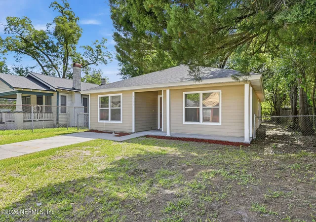 Photo 3 of Single family home for sale at 7111 Edge St, Jacksonville, FL 32208 | MLS# 2152706 | Listing updated on 2026-07-22