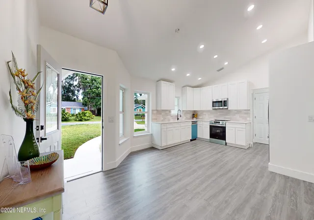 Photo 2 of Single family home for sale at 119 Drake Rd, St. Augustine, FL 32086 | MLS# 2154345 | Listing updated on 2026-09-10