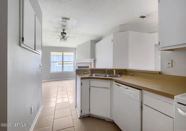 Homes for sale in Orange Park, FL | 1281 Independence Dr, Orange Park, FL 32065 | MLS# 2152569