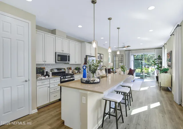 Photo 4 of Sale Pending at 8122 Marietta Still Dr, Jacksonville, FL 32220 | MLS# 2152580 | Listing updated on 2026-06-26