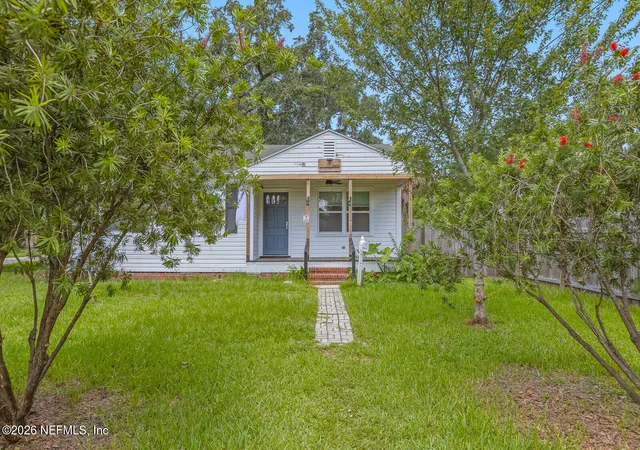 Photo 1 of Single family home for sale at 2854 Stanwood Ave, Jacksonville, FL 32207 | MLS# 2152648 | Listing updated on 2026-10-08