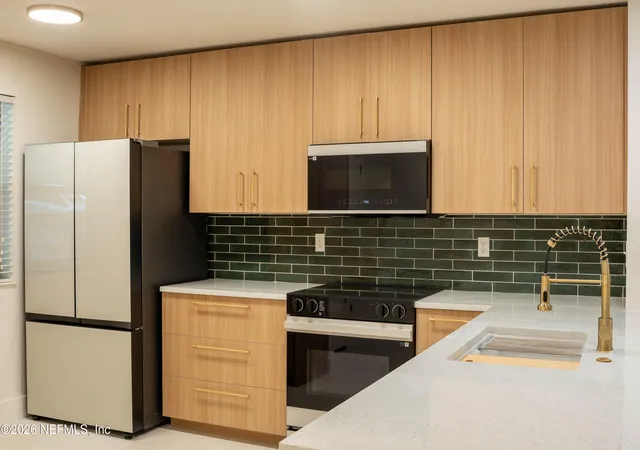 1st image of 1604 Arcadia Dr #313, Jacksonville, FL 32207 | MLS# 2152658