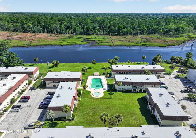 2nd image of 7346 El Barco Rd, Jacksonville, FL 32216