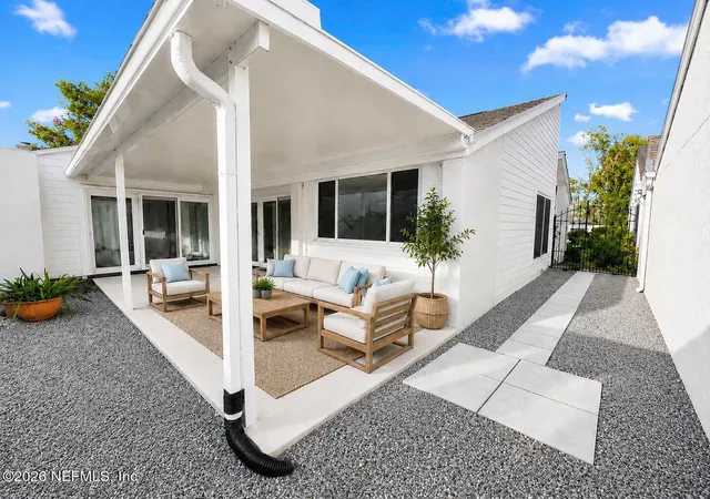 Photo 3 of Single family home for sale at 2451 Lorraine Ct S, Ponte Vedra Beach, FL 32082 | MLS# 2152698 | Listing updated on 2026-08-23
