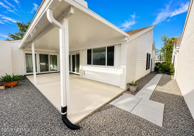 Photo 4 of Single family home for sale at 2451 Lorraine Ct S, Ponte Vedra Beach, FL 32082 | MLS# 2152698 | Listing updated on 2026-08-23