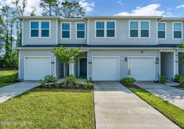 Homes for sale in Orange Park, FL | 704 Holly Lakes Dr, Orange Park, FL 32073 | MLS# 2152778