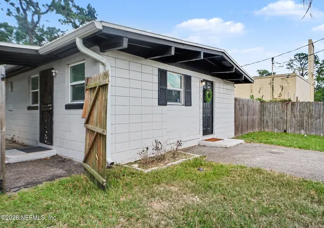 Homes for sale in Jacksonville, FL | 913 Depaul Dr, Jacksonville, FL 32218 | MLS# 2153119