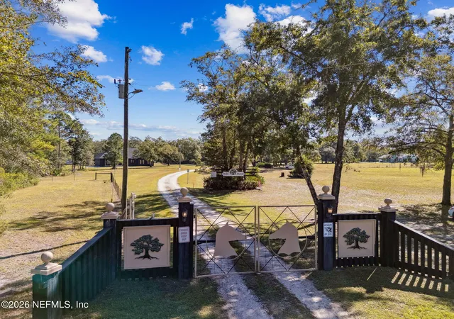 1st image of 11 The Oaks Ranch Rd, Green Cove Springs, FL 32043 | MLS# 2152803