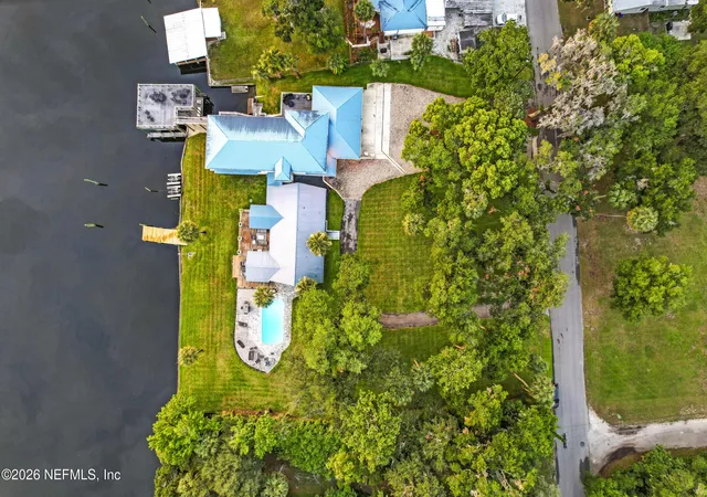 Photo 5 of Single family home for sale at 703 Front St, Welaka, FL 32193 | MLS# 2152882 | Listing updated on 2026-08-15