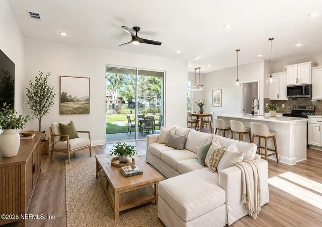 Photo 4 of Single family home for sale at 14 Powder Hl Ln, Palm Coast, FL 32164 | MLS# 2153093 | Listing updated on 2026-09-02