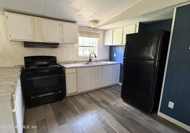 Photo 3 of Manufactured home for sale at 805 Jonathan Rd, Jacksonville, FL 32234 | MLS# 2152902 | Listing updated on 2026-09-14