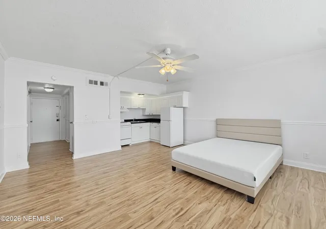 3rd image of 311 W Ashley St #414, Jacksonville, FL 32202 | MLS# 2152938