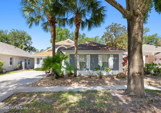 Photo 2 of Single family home for sale at 15 Tanglewood Ct, Palm Coast, FL 32137 | MLS# 2153064 | Listing updated on 2026-10-08