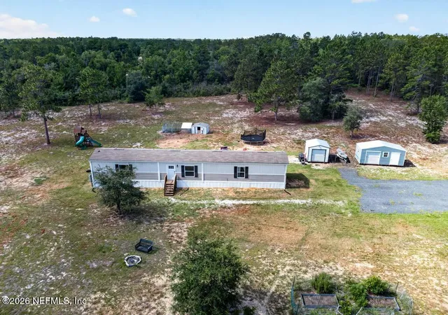 1st image of 323 Lily Trl, Interlachen, FL 32148 | MLS# 2154487
