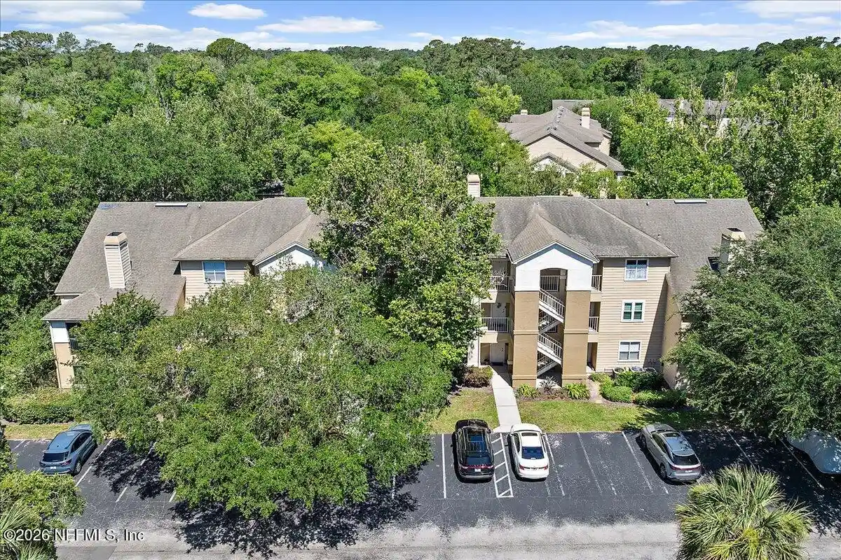 Listing Photo 1 - Condo for sale in 27 Arbor Clb Dr located at 27 Arbor Clb Dr, Ponte Vedra Beach, FL 32082 - Unit #318