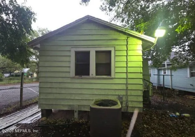 Photo 2 of Single family home for sale at 430 Woodlawn Ave, Jacksonville, FL 32204 | MLS# 2153168 | Listing updated on 2026-09-16