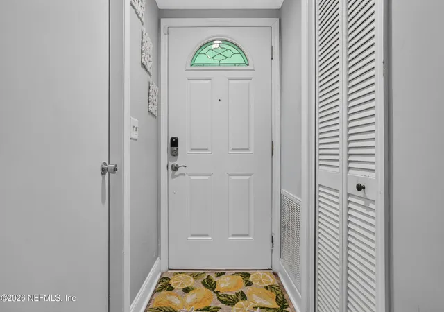 Photo 4 of Single family home for sale at 10379 Arrow Lakes Ct, Jacksonville, FL 32257 | MLS# 2153202 | Listing updated on 2026-08-20