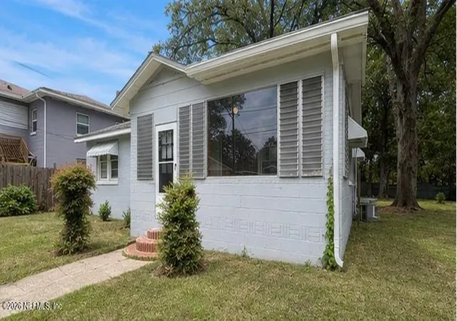 Photo 2 of Sale Pending at 1645 W 17 Street, Jacksonville, FL 32209 | MLS# 2153299 | Listing updated on 2026-08-25