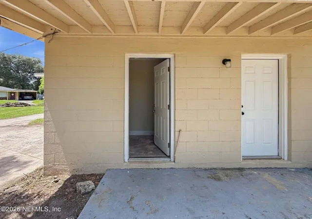 5th image of 5233 Dallen Lea Dr, Jacksonville, FL 32208 | MLS# 2153507