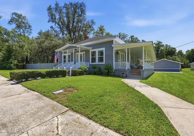3rd image of 325 S Lake Avenue, Lake Butler, FL 32064 | MLS# 2153716