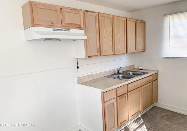 4th image of 1525 Mt Herman St, Jacksonville, FL 32209 | MLS# 2153580