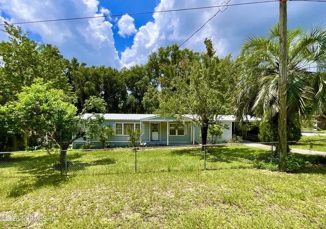 3rd image of 249 Ash St, Hawthorne, FL 32640 | MLS# 2153809