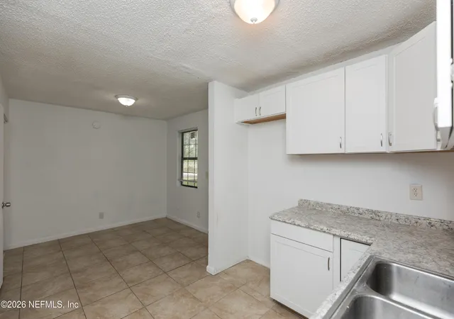 2nd image of 7235 Ken Knight Dr, Jacksonville, FL 32209 | MLS# 2153595