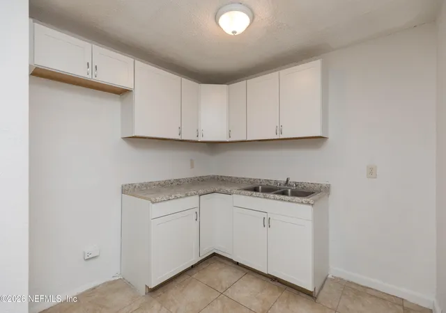 3rd image of 7235 Ken Knight Dr, Jacksonville, FL 32209 | MLS# 2153595