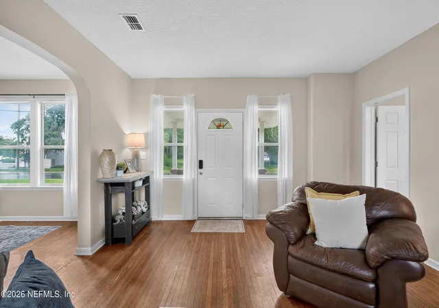 Photo 3 of Single family home for sale at 310 Bayard St, Green Cove Springs, FL 32043 | MLS# 2153849 | Listing updated on 2026-09-20