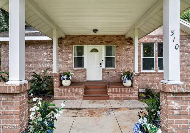 Photo 4 of Single family home for sale at 310 Bayard St, Green Cove Springs, FL 32043 | MLS# 2153849 | Listing updated on 2026-09-20