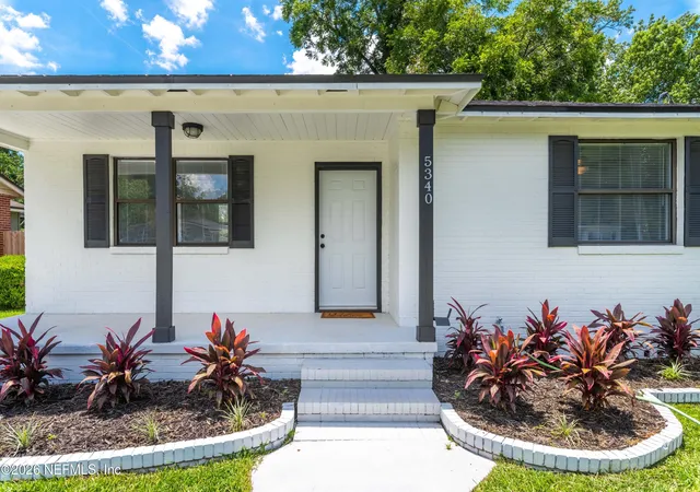 Photo 4 of Single family home for sale at 5340 Redrac St, Jacksonville, FL 32205 | MLS# 2153659 | Listing updated on 2026-10-08
